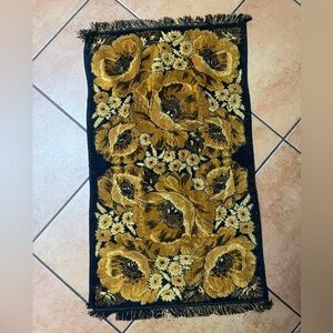 Vintage Fieldcrest Floral Towel Set